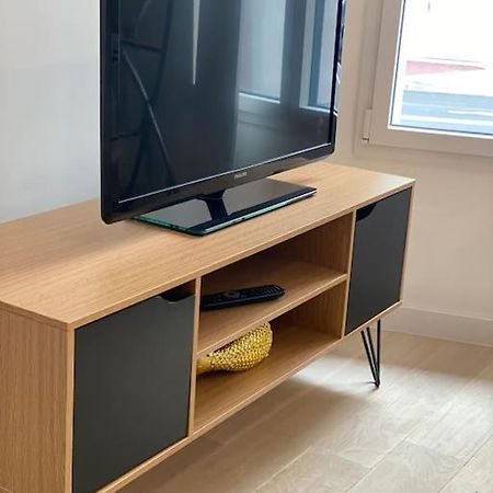 Brand New 1 Bedroom Flat With Parking- 5 Min Paris Pte De Versailles Issy-les-Moulineaux Exteriér fotografie